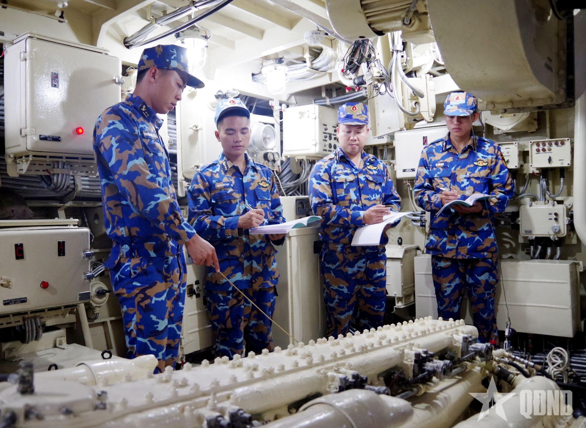 Vùng 3 Hải quân rút kinh nghiệm tháng đầu huấn luyện